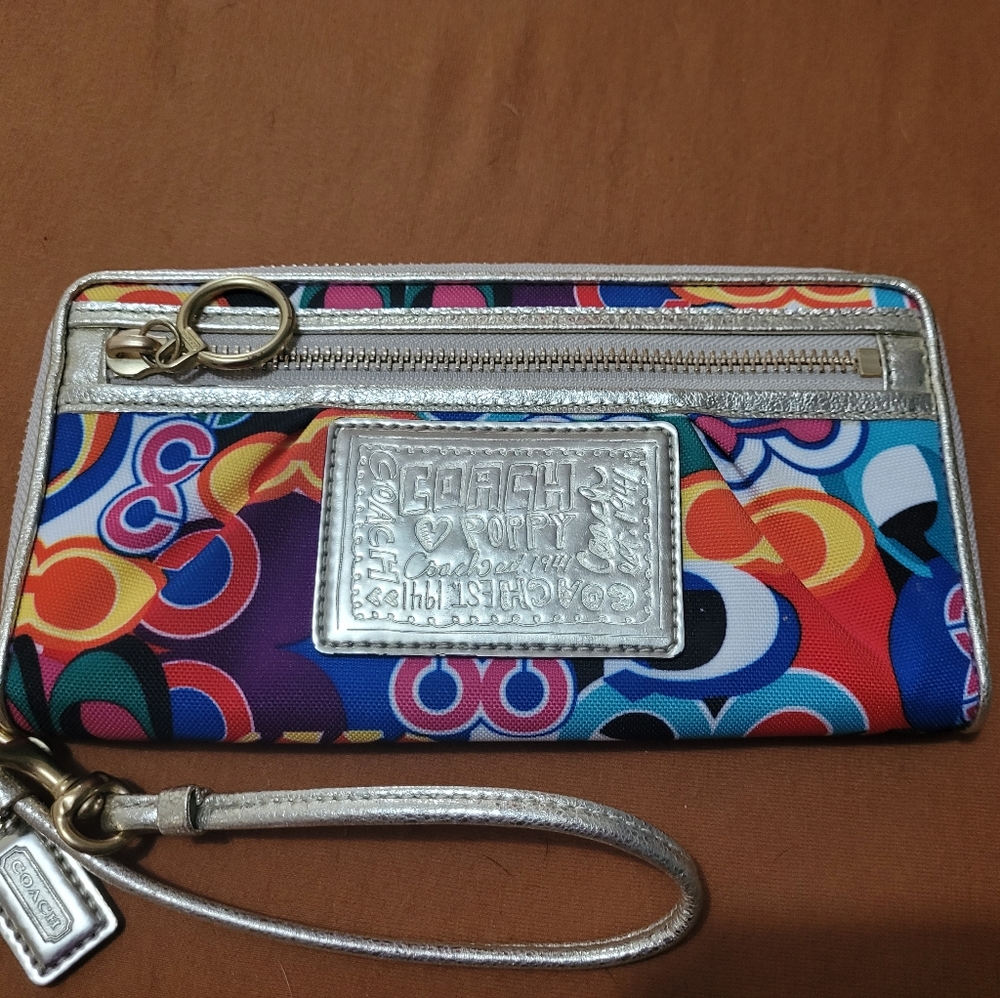 Coach Poppy Wristlet